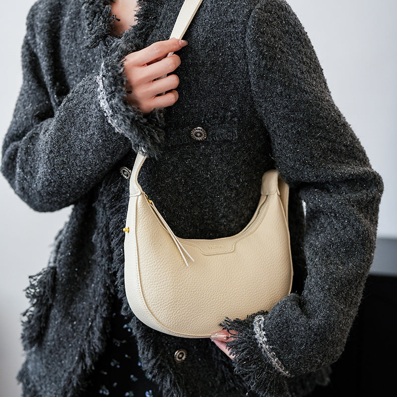 Unique Handbag Versatile Shoulder Crossbody Underarm Bag Casual Fashion Crescent Bag