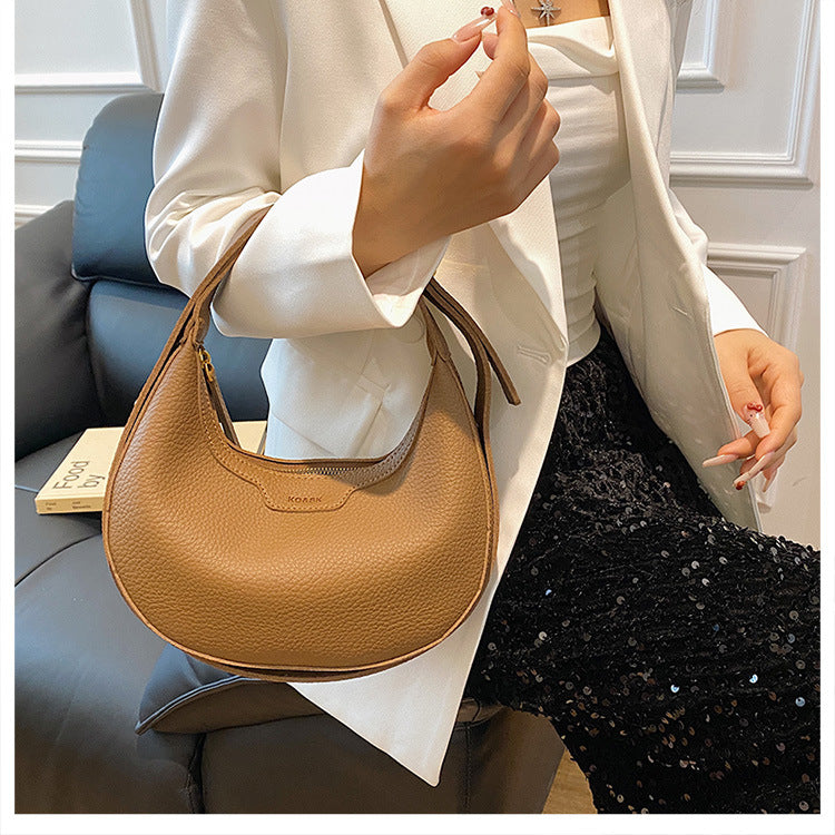 Unique Handbag Versatile Shoulder Crossbody Underarm Bag Casual Fashion Crescent Bag