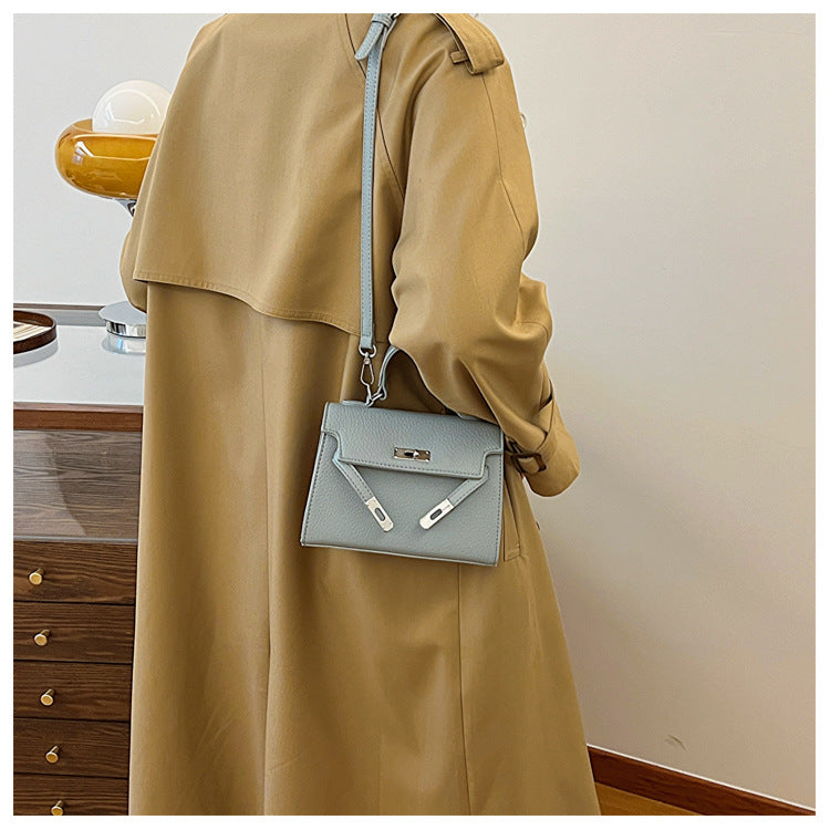 High-end Light Luxury Niche Soft Leather Crossbody Bag Fashion Handbag Underarm Bag