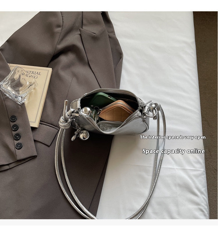 Trendy Popular Niche Underarm Bag. Stylish Versatile Crossbody Bag Super Popular Solid Color Shoulder Bag