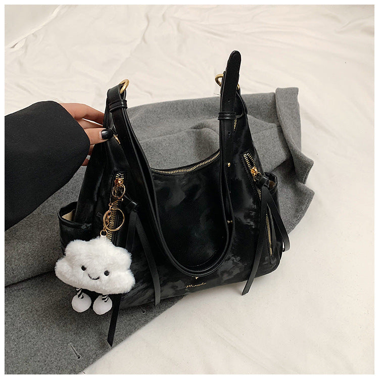 Casual Commuting Large Capacity Bag. High-end Versatile Crossbody Bag Fashionable Shoulder Underarm Bag
