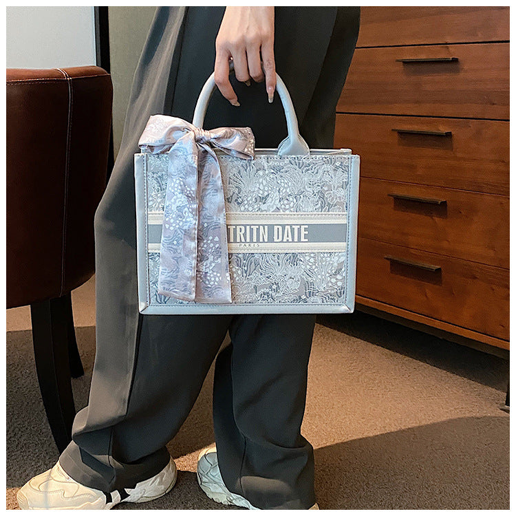 Large Capacity Embroidered Tote Bag Advanced Texture Niche Commuter Hand-Carrying Bag Shoulder Messenger Bag Casual Big Bag