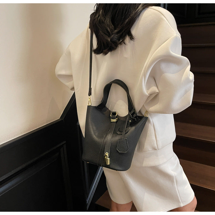 High-end Lychee Pattern Handheld Bucket Bag Fashionable Versatile Shoulder Bag Stylish Casual Crossbody Bag