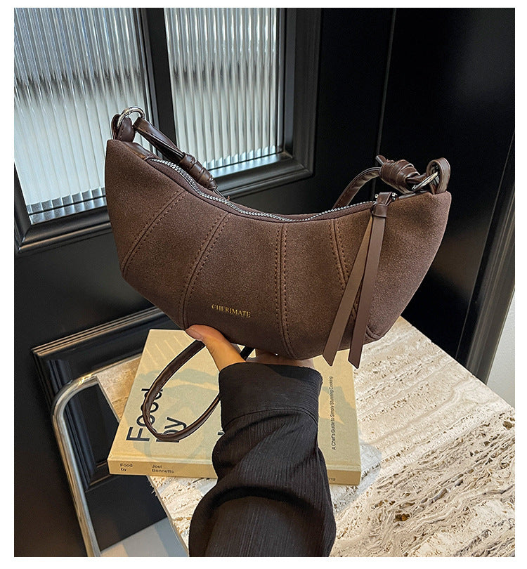 High-end Texture Retro Matte Bag Niche Design Crossbody Bag Commuter Dumpling Bag
