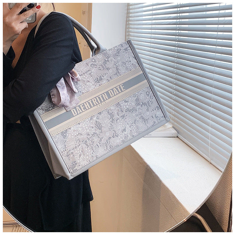 Large Capacity Embroidered Tote Bag Advanced Texture Niche Commuter Hand-Carrying Bag Shoulder Messenger Bag Casual Big Bag
