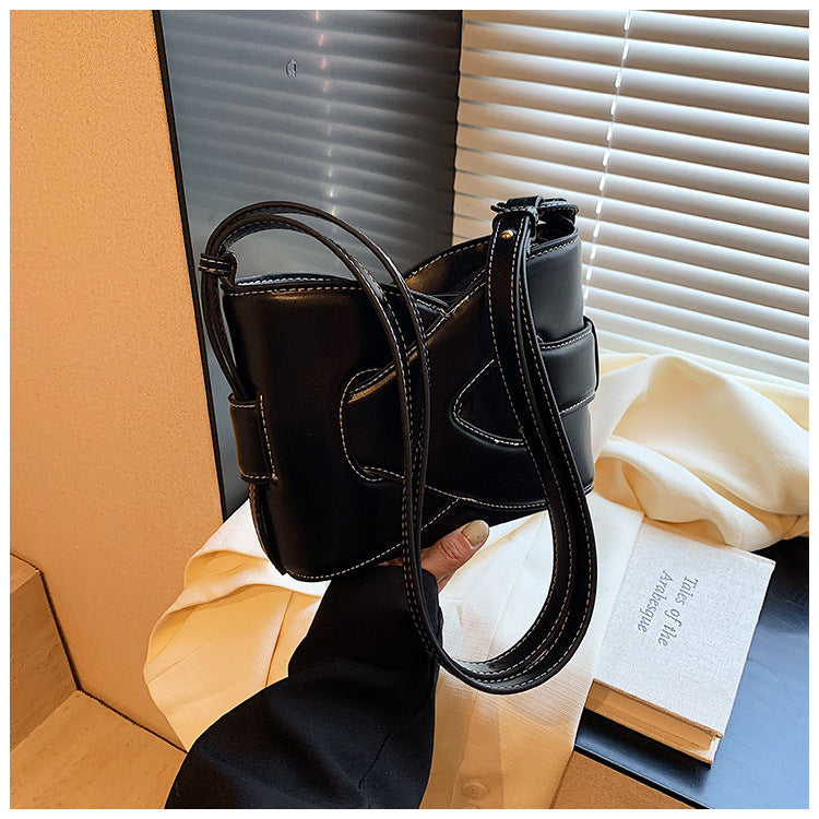 New Fashion Trendy Versatile Crossbody Bag Exquisite Casual Shoulder Bucket Bag