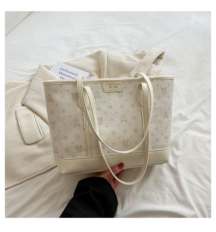 Large Capacity Commuter Bag. Fashionable Single Shoulder Underarm Bag. Casual Tote Bag