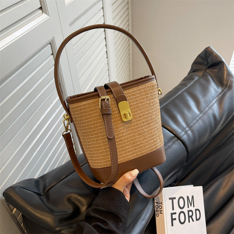 Fashion Handheld Woven Bag. High-Quality Textured Straw Bag, Single Shoulder Crossbody Bag, Casual Bucket Bag