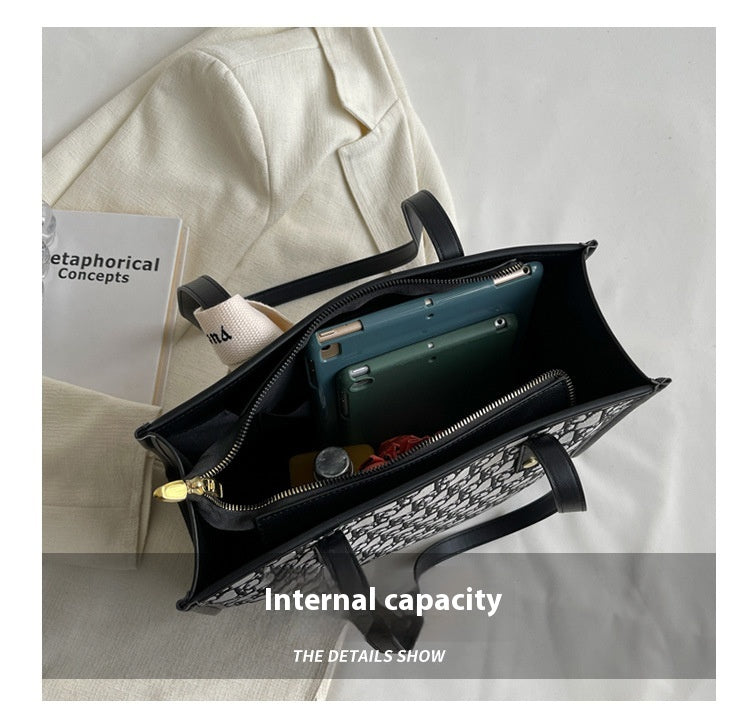 New Versatile Commuter Shoulder Bag Fashionable High-Quality Texture Retro Handbag Tote Bag
