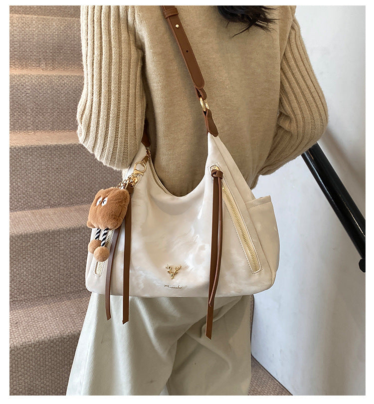 Casual Commuting Large Capacity Bag. High-end Versatile Crossbody Bag Fashionable Shoulder Underarm Bag