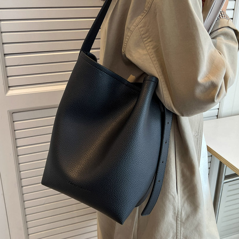 This Year's Trend Retro Small Bag New Women's Bag High-End Crossbody Bag Niche Design Super Popular Bucket Bag