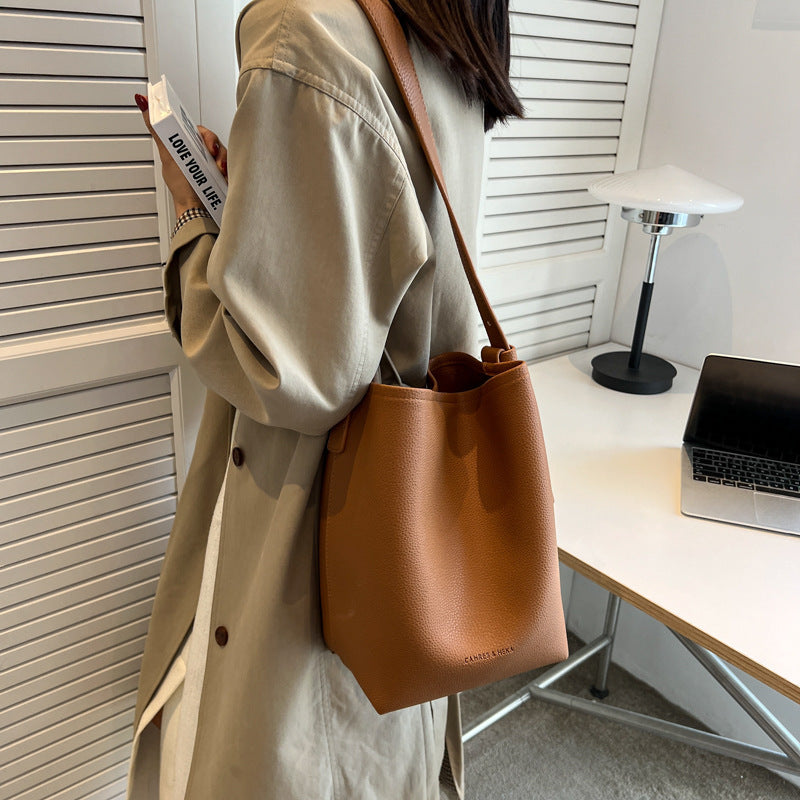 This Year's Trend Retro Small Bag New Women's Bag High-End Crossbody Bag Niche Design Super Popular Bucket Bag