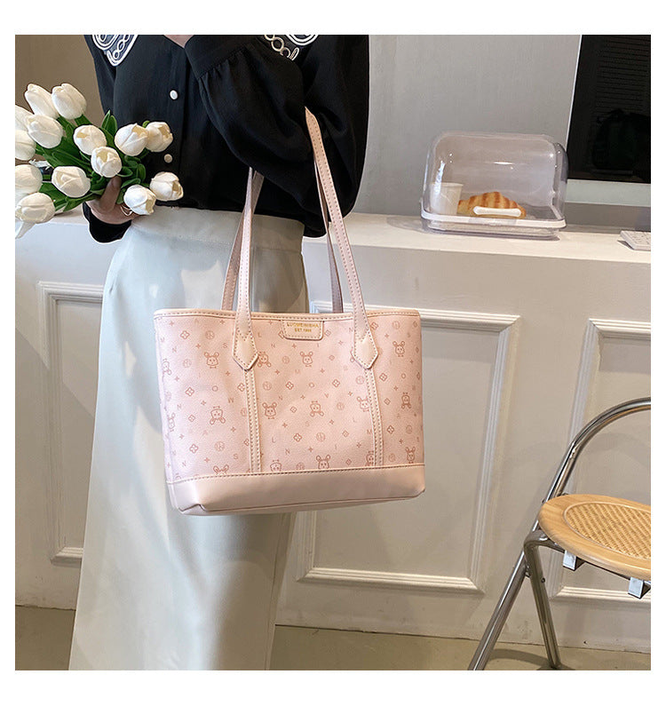 Large Capacity Commuter Bag. Fashionable Single Shoulder Underarm Bag. Casual Tote Bag