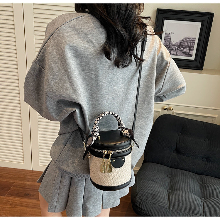 High-end Patchwork Fashion Handbag Bucket Bag. Diamond Trendy Casual Simple Shoulder Crossbody Bag