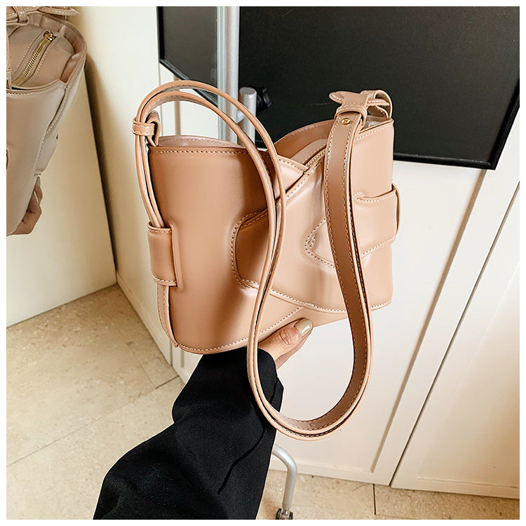 New Fashion Trendy Versatile Crossbody Bag Exquisite Casual Shoulder Bucket Bag