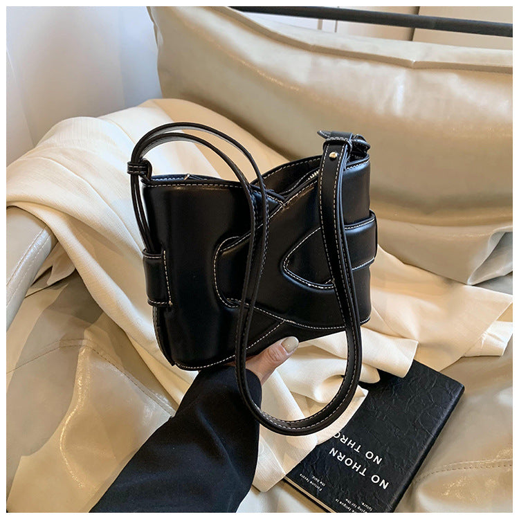 New Fashion Trendy Versatile Crossbody Bag Exquisite Casual Shoulder Bucket Bag