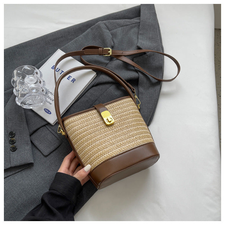 Fashion Handheld Woven Bag. High-Quality Textured Straw Bag, Single Shoulder Crossbody Bag, Casual Bucket Bag