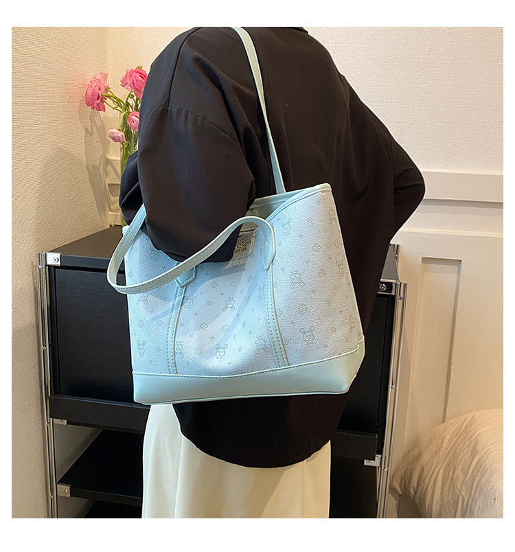 Large Capacity Commuter Bag. Fashionable Single Shoulder Underarm Bag. Casual Tote Bag