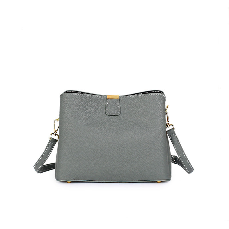 Fashionable Cowhide Leather Women's Large-Capacity Bucket BagVersatile Commuting Genuine Leather Crossbody/Shoulder/Handbag