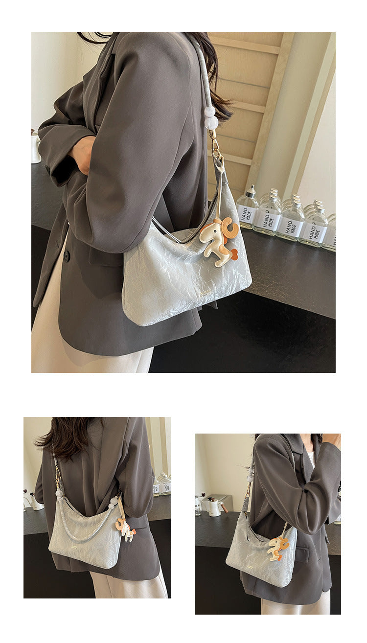 High-end Light Luxury Niche Bag. Fashionable Korean Version Large Capacity Commuter Crossbody Dumpling Underarm Bag
