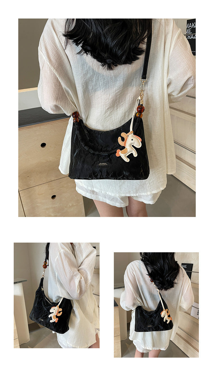 High-end Light Luxury Niche Bag. Fashionable Korean Version Large Capacity Commuter Crossbody Dumpling Underarm Bag