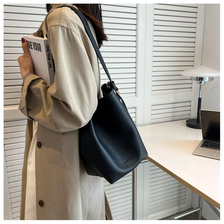 This Year's Trend Retro Small Bag New Women's Bag High-End Crossbody Bag Niche Design Super Popular Bucket Bag