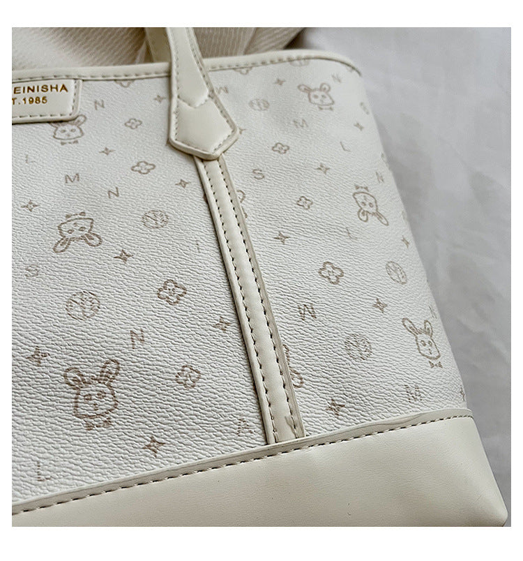 Large Capacity Commuter Bag. Fashionable Single Shoulder Underarm Bag. Casual Tote Bag
