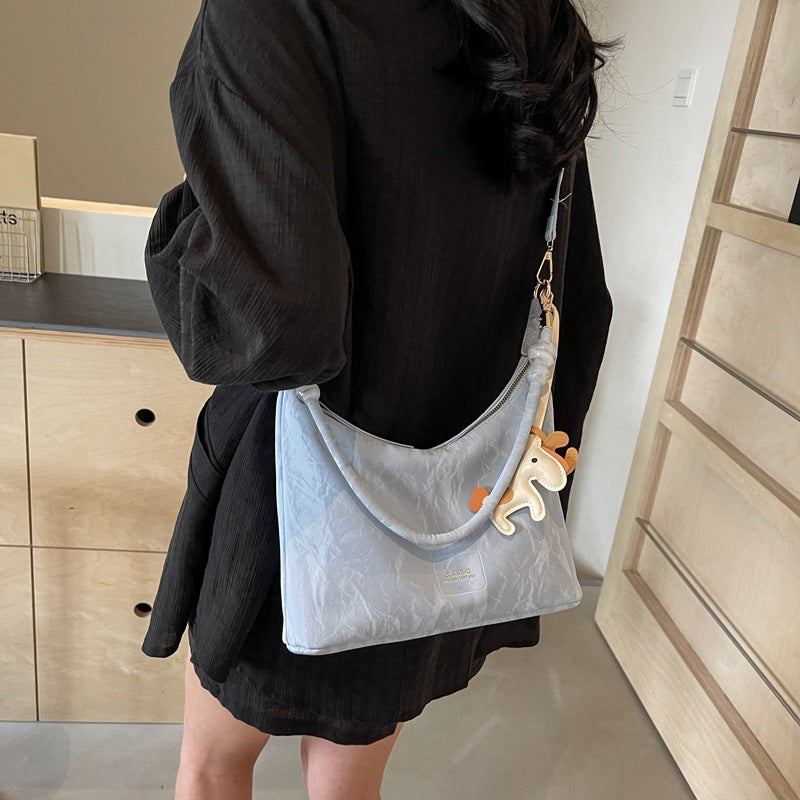 High-end Light Luxury Niche Bag. Fashionable Korean Version Large Capacity Commuter Crossbody Dumpling Underarm Bag