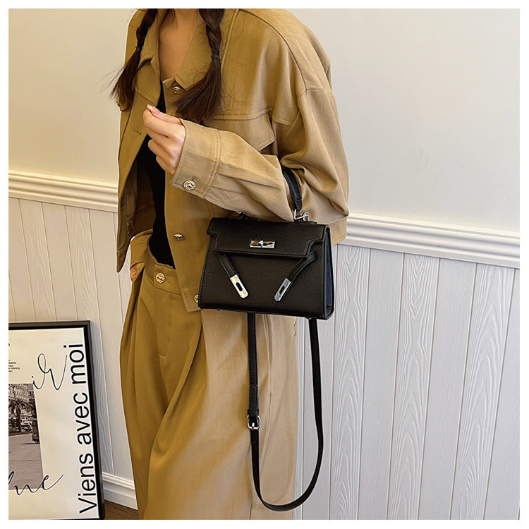 High-end Light Luxury Niche Soft Leather Crossbody Bag Fashion Handbag Underarm Bag