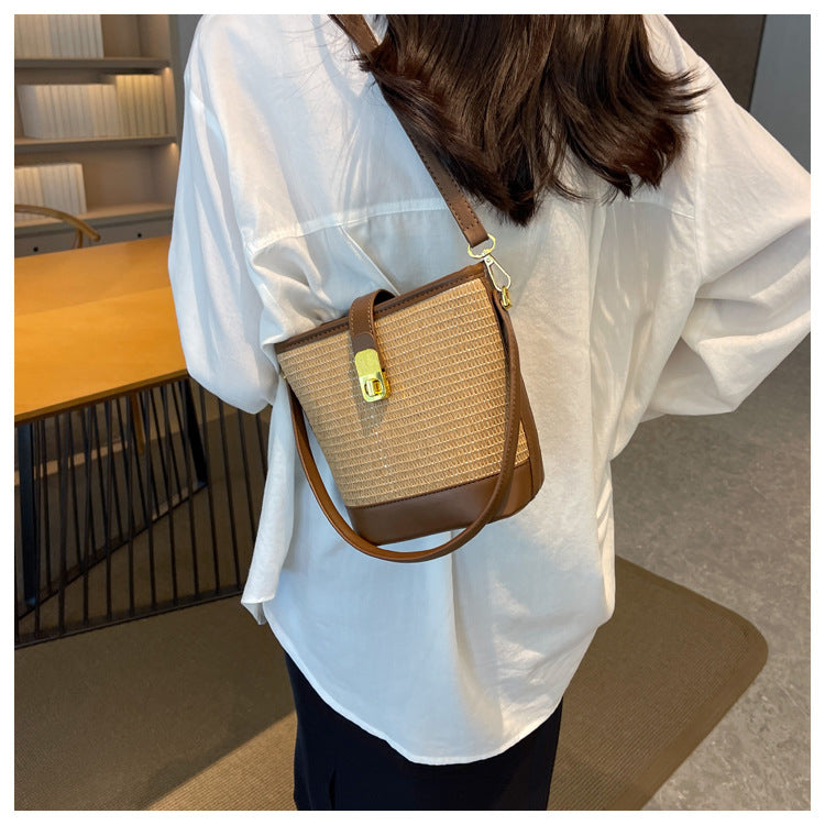 Fashion Handheld Woven Bag. High-Quality Textured Straw Bag, Single Shoulder Crossbody Bag, Casual Bucket Bag