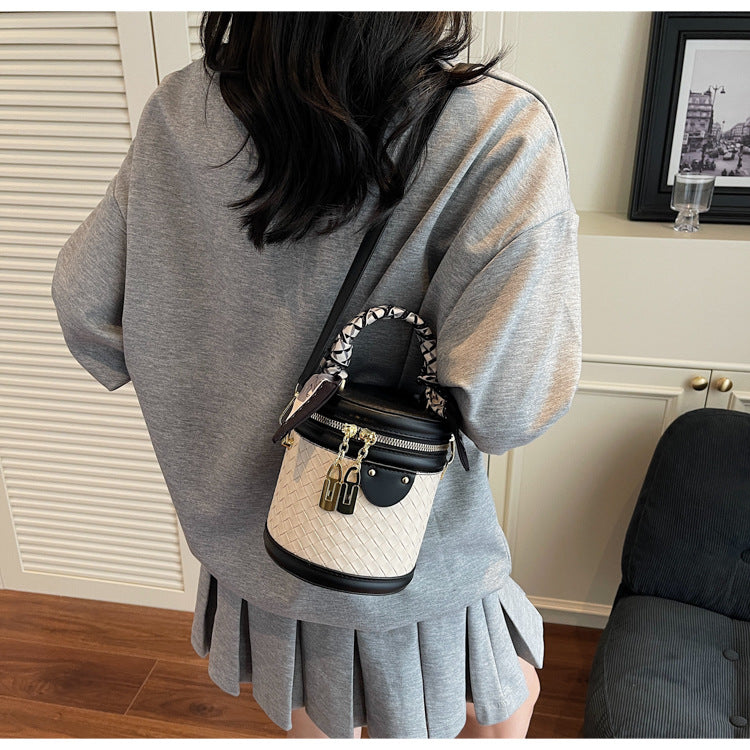 High-end Patchwork Fashion Handbag Bucket Bag. Diamond Trendy Casual Simple Shoulder Crossbody Bag