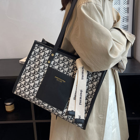 New Versatile Commuter Shoulder Bag Fashionable High-Quality Texture Retro Handbag Tote Bag