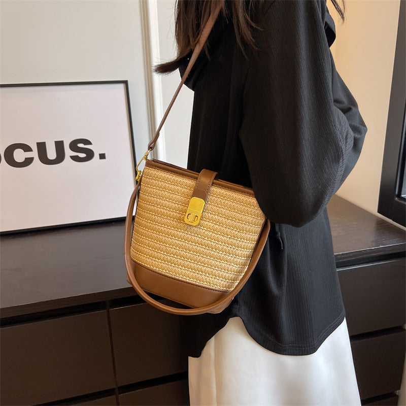 Fashion Handheld Woven Bag. High-Quality Textured Straw Bag, Single Shoulder Crossbody Bag, Casual Bucket Bag