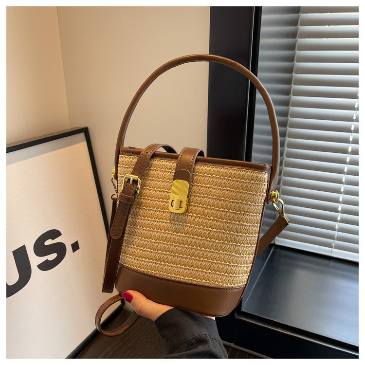Fashion Handheld Woven Bag. High-Quality Textured Straw Bag, Single Shoulder Crossbody Bag, Casual Bucket Bag